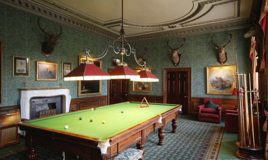 snooker room